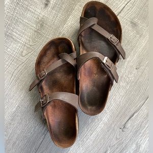 Brown Birkenstock Mayari sandals sz 39/8